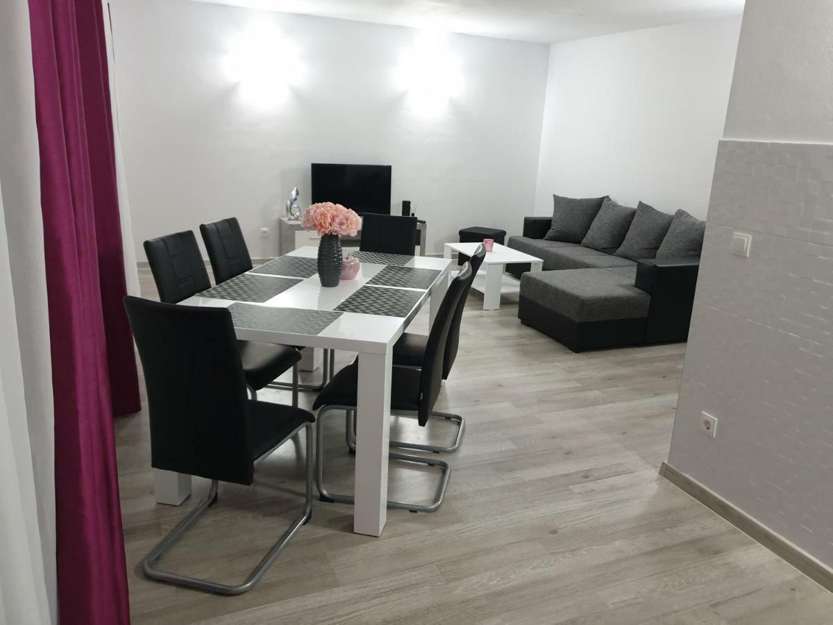 Apartman Luma Baska Voda Luaran gambar