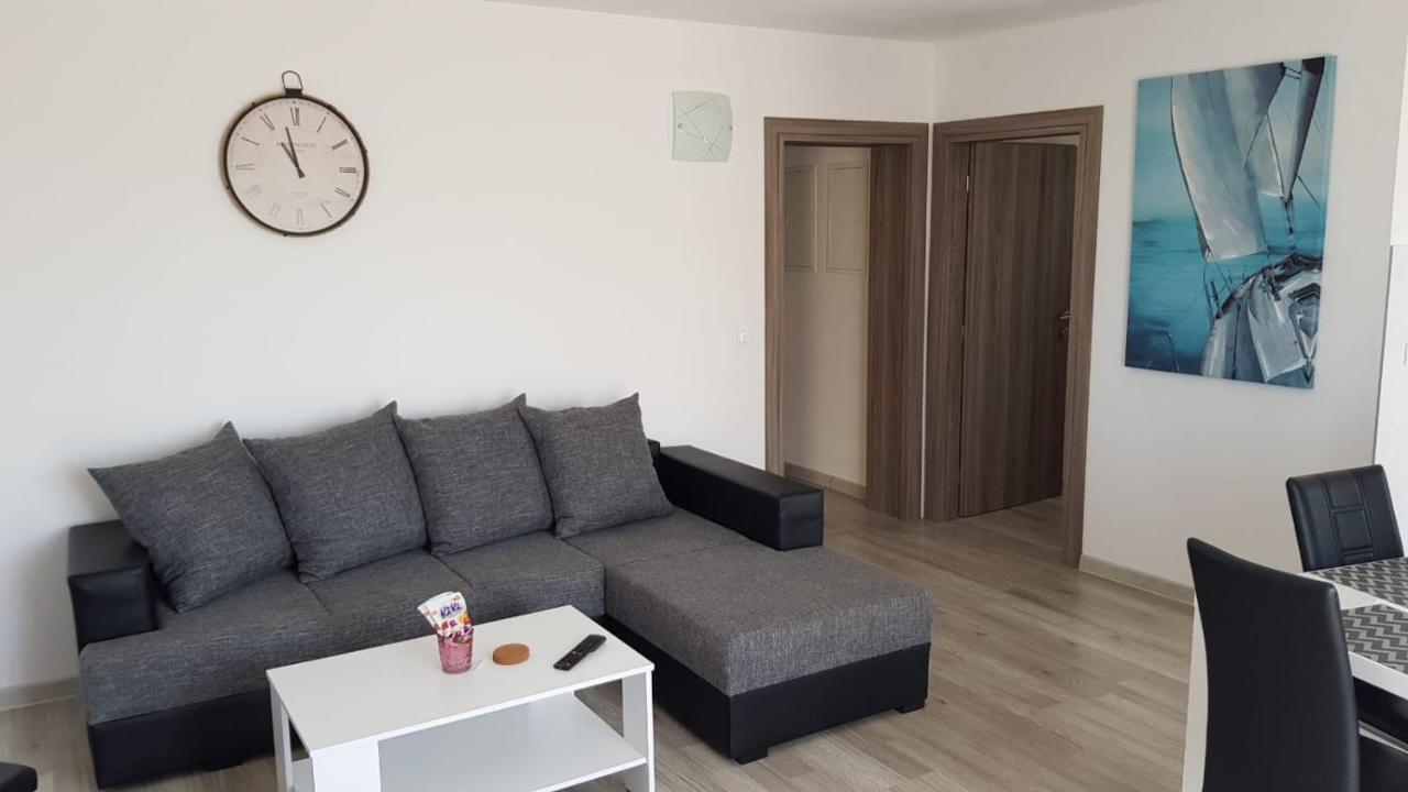 Apartman Luma Baska Voda Luaran gambar
