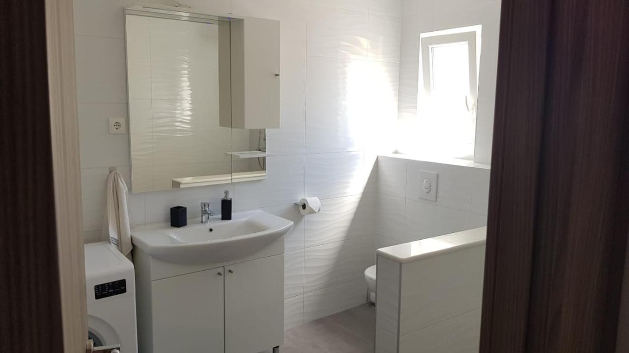 Apartman Luma Baska Voda Luaran gambar